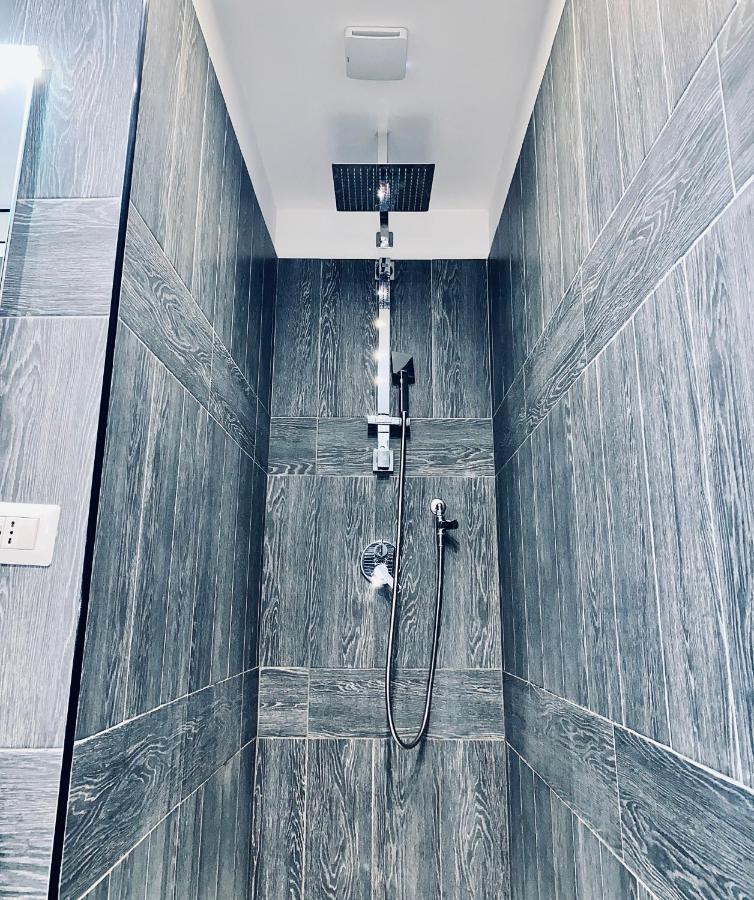 Residenza Toraldo Apartment โรม ภายนอก รูปภาพ
