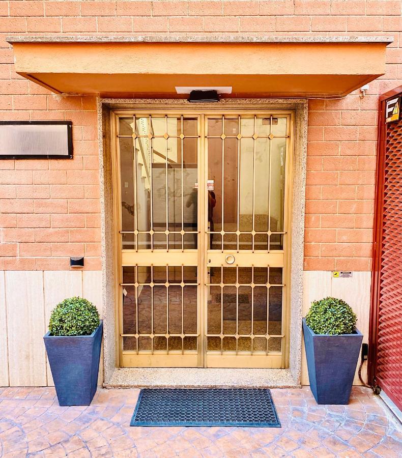 Residenza Toraldo Apartment โรม ภายนอก รูปภาพ