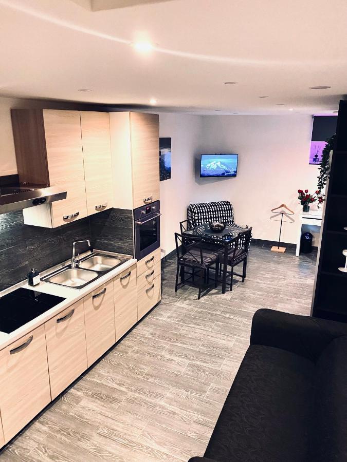 Residenza Toraldo Apartment โรม ภายนอก รูปภาพ