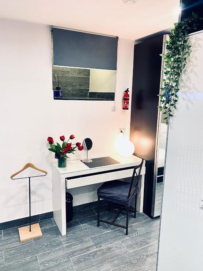 Residenza Toraldo Apartment โรม ภายนอก รูปภาพ