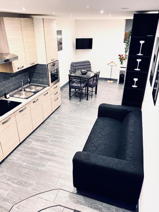 Residenza Toraldo Apartment โรม ภายนอก รูปภาพ