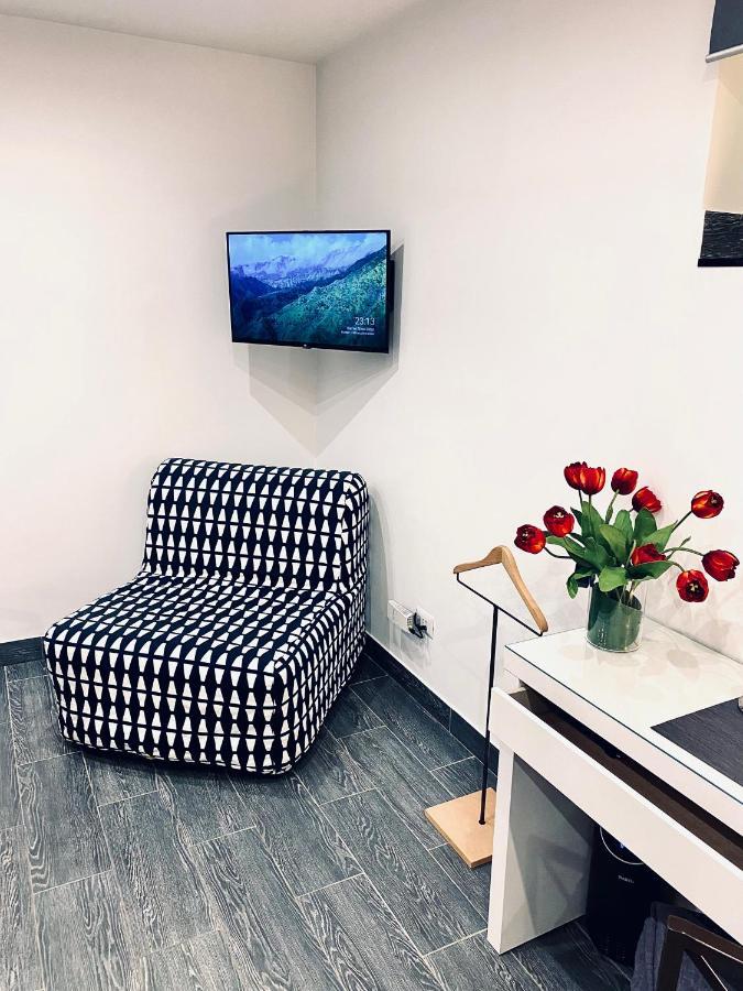 Residenza Toraldo Apartment โรม ภายนอก รูปภาพ